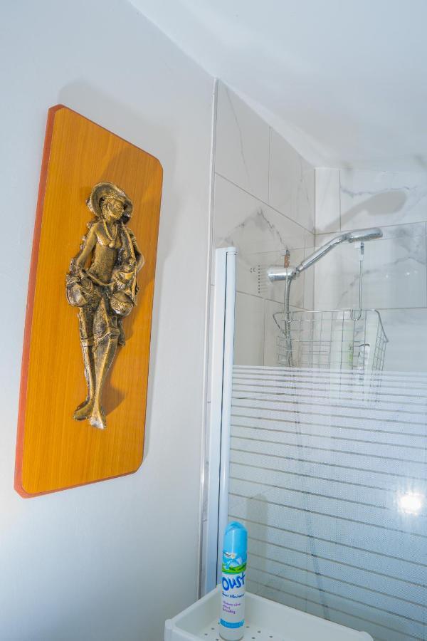 The Highfield Villa, 5 Bedrooms, Northampton Centre, Sleeps 10 מראה חיצוני תמונה